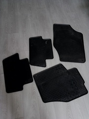 Резиновые коврики для Ситроен С4