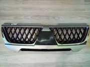 Решетка радиатора Mitsubishi Pajero Sport