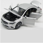 Модель автомобиля Mercedes CLA 117 масштаб 1:18