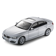 Модель автомобиля BMW 3 Series Saloon Glacier Silver, Scale 1:18