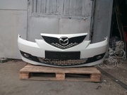 Передний рестайлинговый бампер Мазда 3 Mazda BK хэтчбек 06-08 комплектный