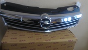  решётка радиатора  Opel Astra H 